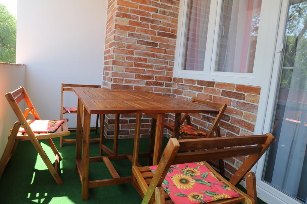 Szofi Apartman Гайдусобосло Екстер'єр фото